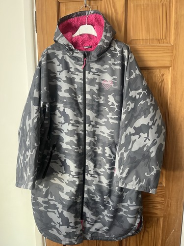 Brand new george - new, robe